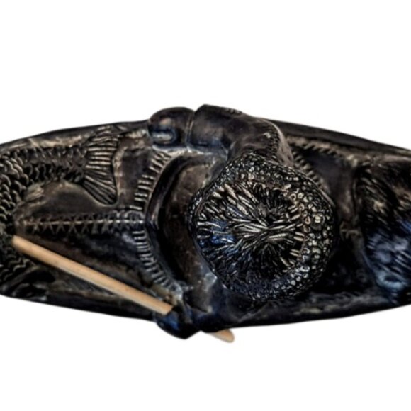 Hand Carved Soapstone Inuit Aboriginal Fisherman In Kayak Nuvuk Canada 7" EUC - Picture 7 of 9